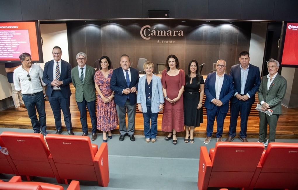 Miembros del nuevo pleno de la Cámara de Comercio de Alicante